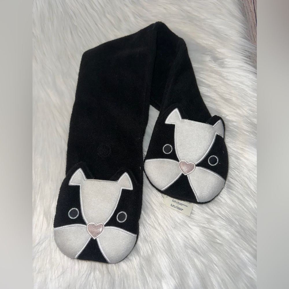 NWT Gap scarf one size (toddlers)